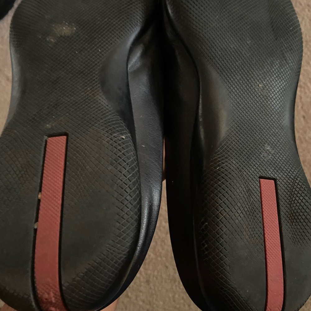 Men’s PRADA LOAFERS - Picture 2 of 4